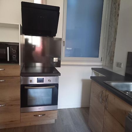 Les Meubles Du Colombier Apartman Lons-le-Saunier Kültér fotó