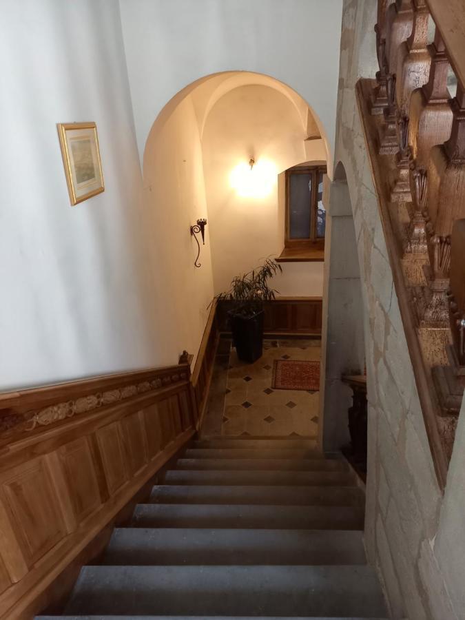 Les Meubles Du Colombier Apartman Lons-le-Saunier Kültér fotó